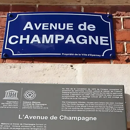 Апартаменты The Clubhouse -hypercentre Эперне